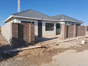 12 Bedroom House
