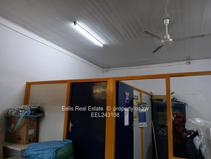 Gweru cbd offices to let