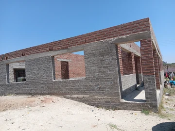 6 Bedroom House