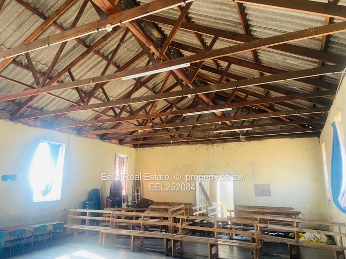 Entumbane property for sale 